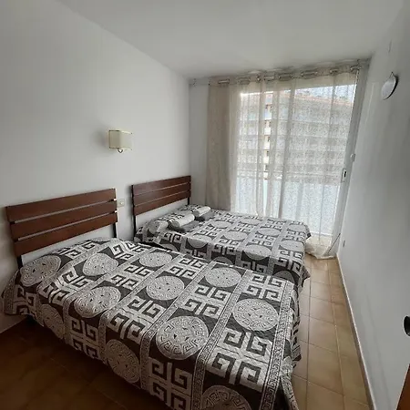 Apartment Piso Reformado Con Terraza, Piscina, 3 Minutos De Playa De Fenals Lloret de Mar