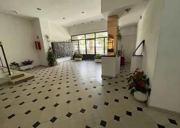 Piso Reformado Con Terraza, Piscina, 3 Minutos De Playa De Fenals Lejlighed Lloret de Mar